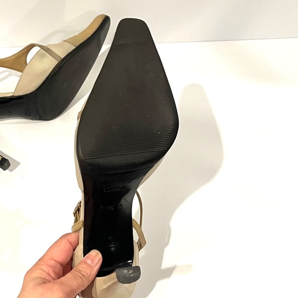 GUCCI Vintage Tan and Cream Leather T-strap High Heel - Size 38 1/2 - Picture 9 of 9